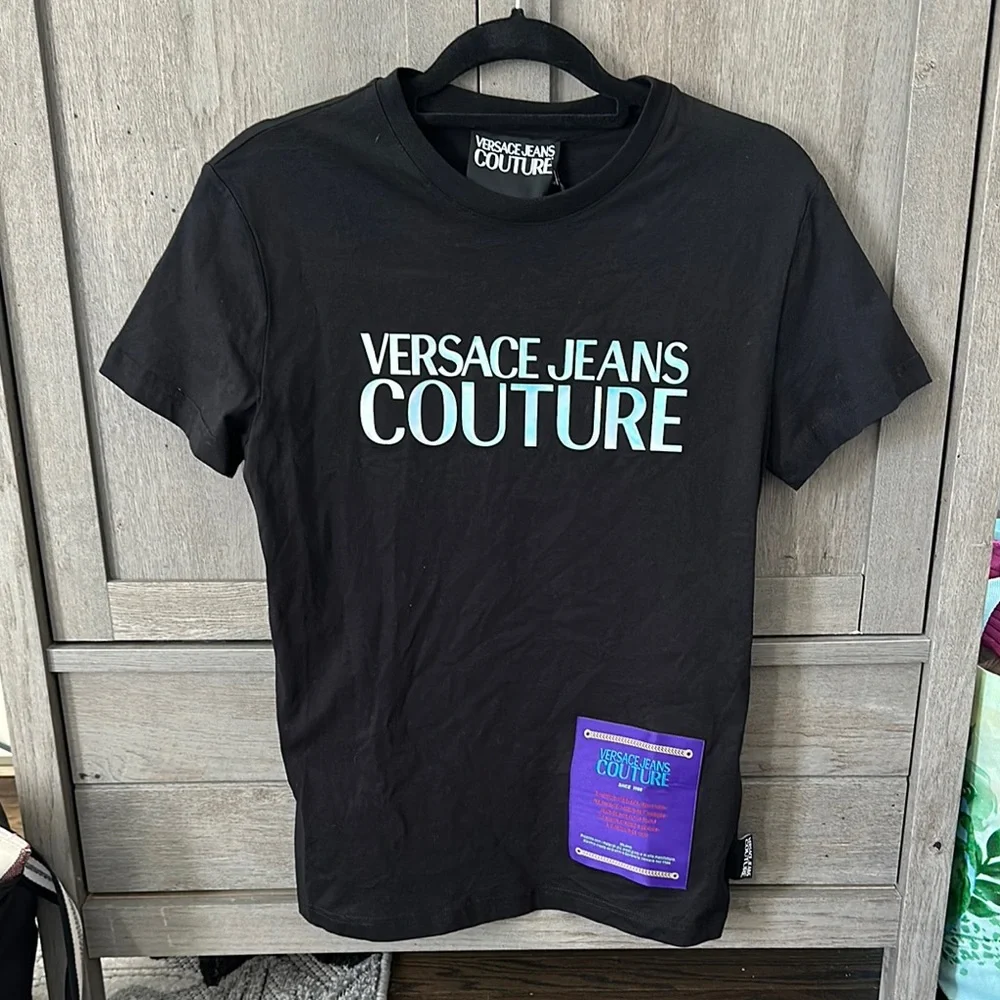 Versace tshirt - Picture 1 of 5